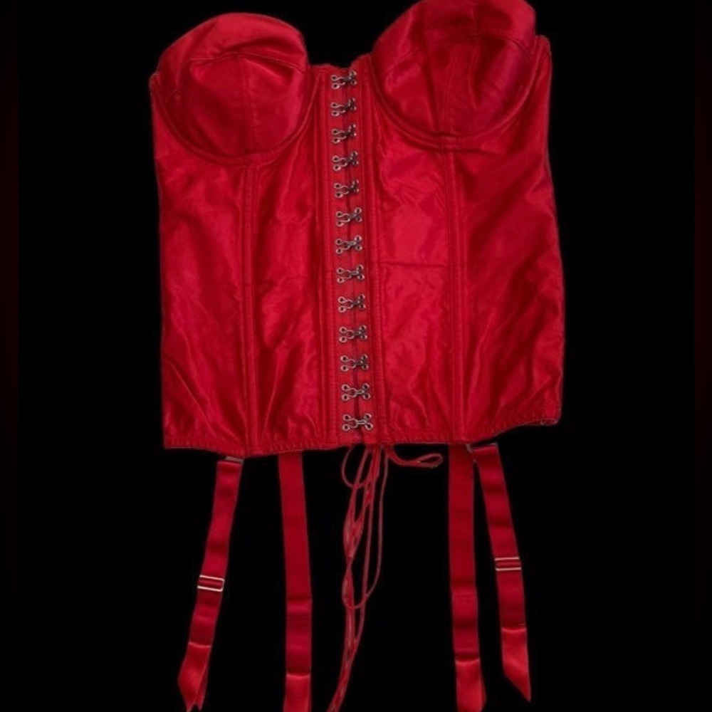 red 36c fredrick’s of hollywood corset